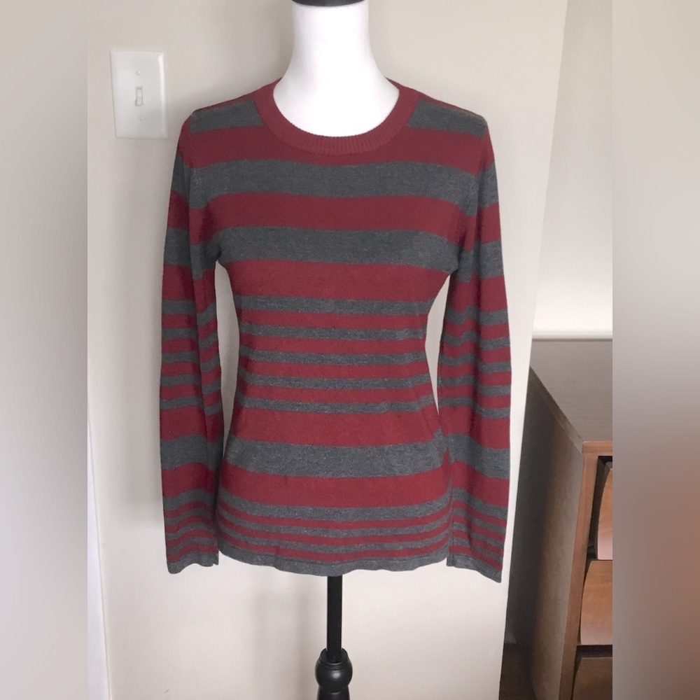 NWOT Renee C, Red and Grey Striped Sweater, Size Medium